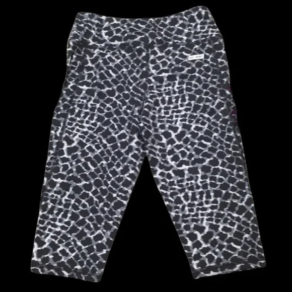 Danskin Now Performance Fitted Capris Size S/CH 6 - Picture 5 of 5